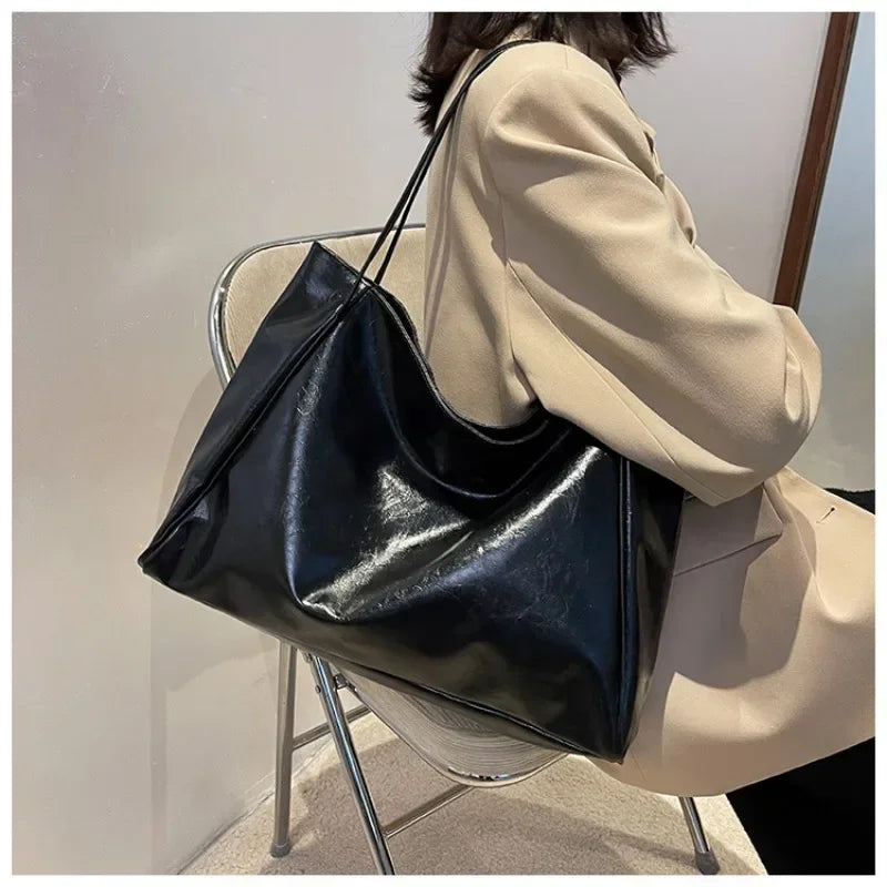 The Everyday Essential Tote